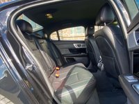 USED 2015 15 JAGUAR XF 2.2 D R-SPORT BLACK 4d 200 BHP LEATHER | 20" ALLOYS | PRISTINE |