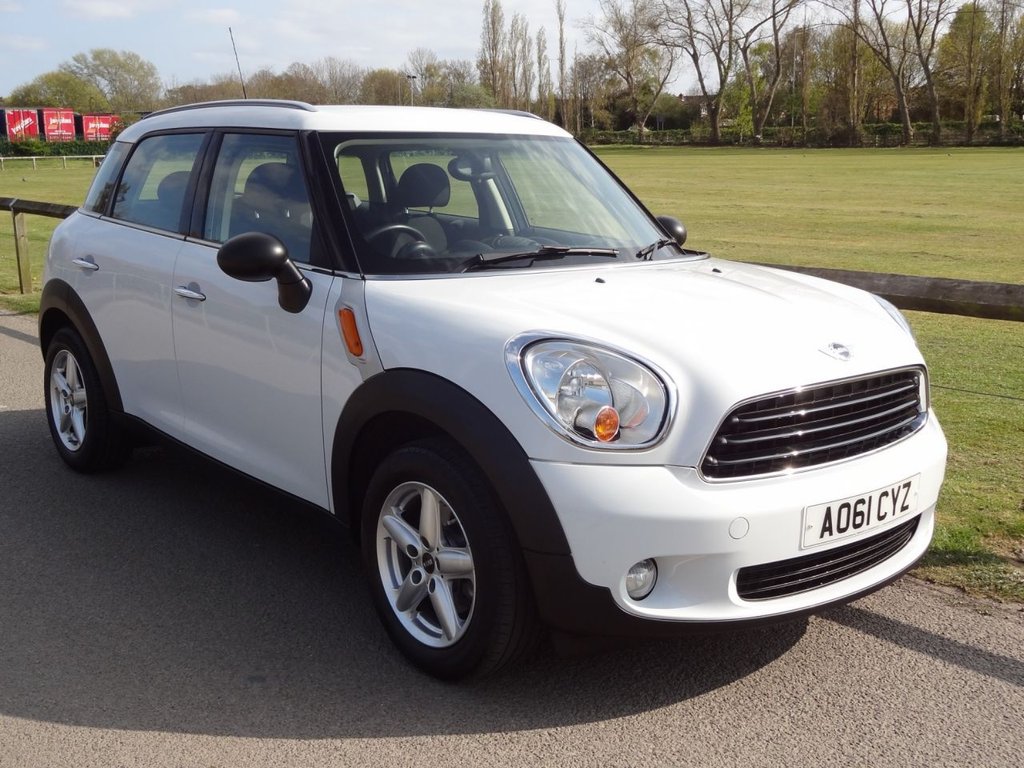View our MINI COUNTRYMAN