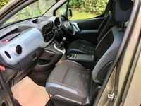USED 2012 62 CITROEN BERLINGO 1.6 MULTISPACE XTR HDI 5d 112 BHP ONLY 2 OWNERS//FULL CITROEN/SPECIALIST SERVICE HISTORY//X8 SERVICE STAMPS 112 BHP ONLY 2 OWNERS//FULL CITROEN SERVICE HISTORY//X8 SERVICE STAMPS