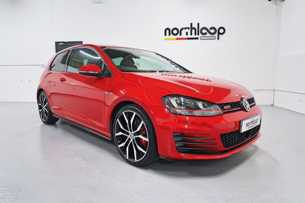 View our VOLKSWAGEN GOLF