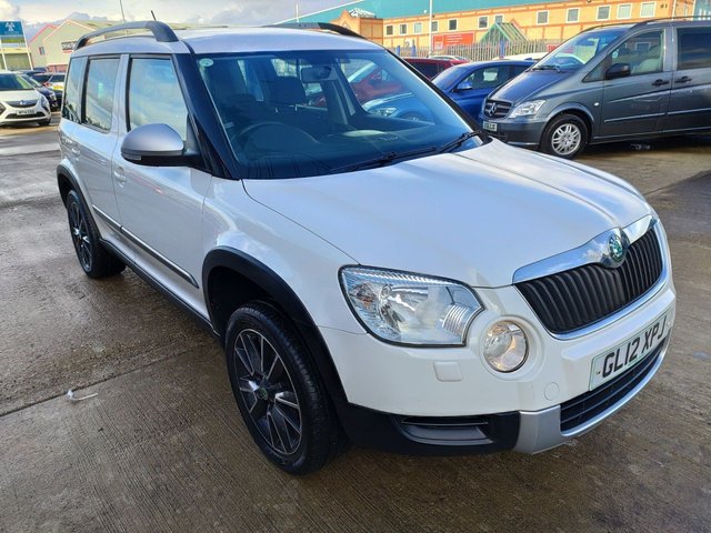 2012 12 SKODA YETI 1.2 URBAN TSI 5d 6 STAMPS OF SERVICE HISTORY