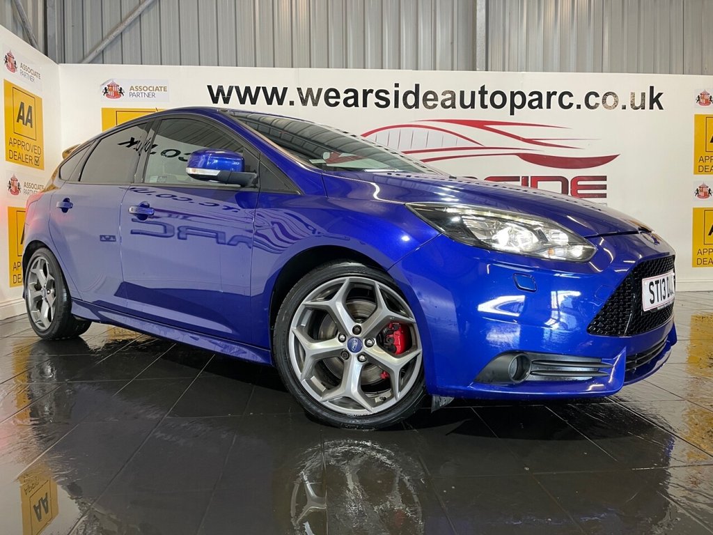 View our FORD FOCUS