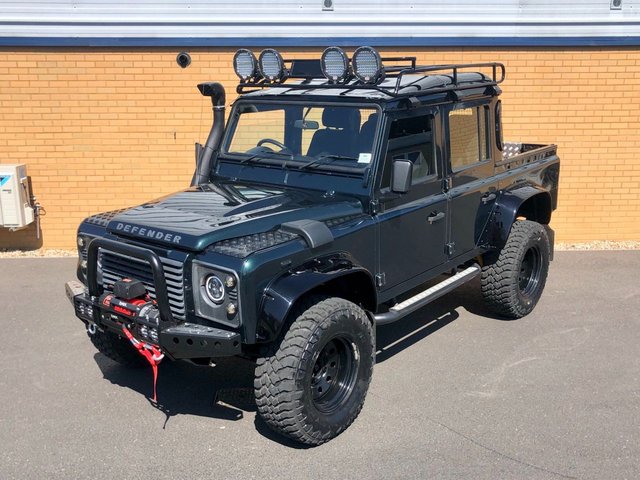 2015 15 Land Rover Defender 110 Double cab // 2.2 TD DCB // 4d // 122 BHP // spectre styling // Px swap