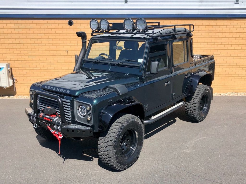 USED 2015 15 LAND ROVER DEFENDER 110 Double cab // 2.2 TD DCB // 4d // 122 BHP // spectre styling // Px swap 