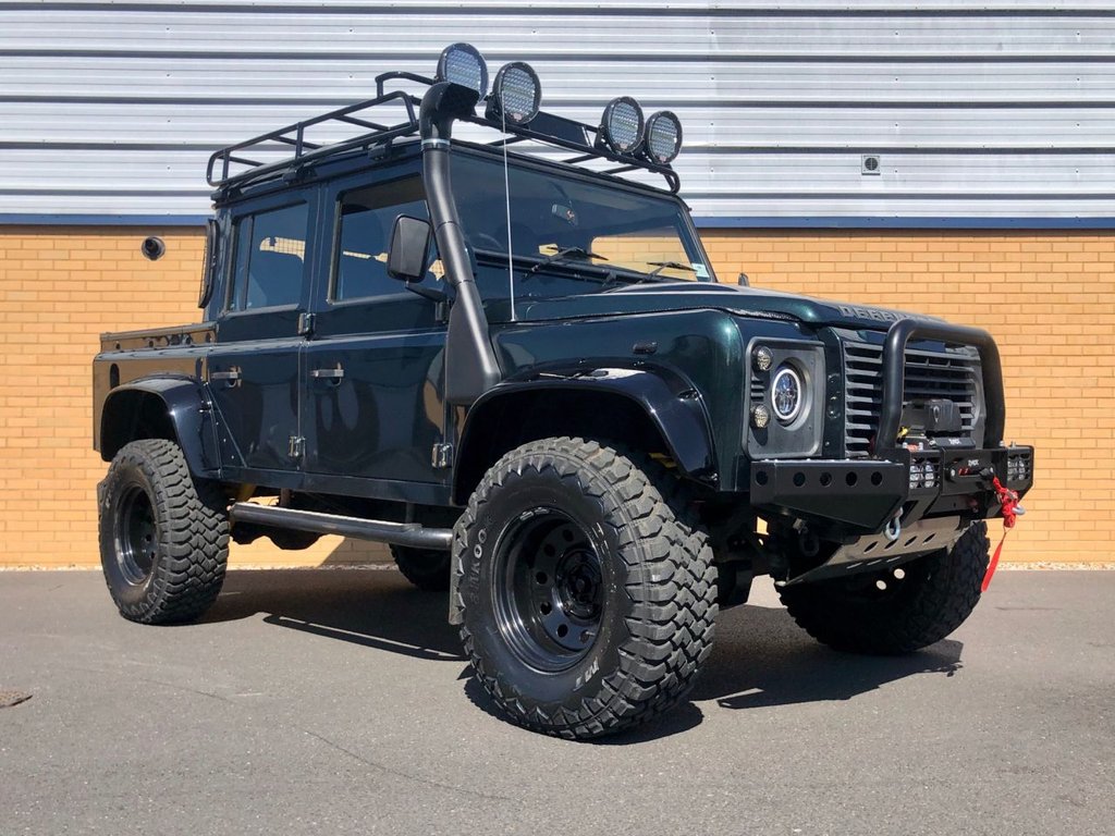 USED 2015 15 LAND ROVER DEFENDER 110 Double cab // 2.2 TD DCB // 4d // 122 BHP // spectre styling // Px swap 