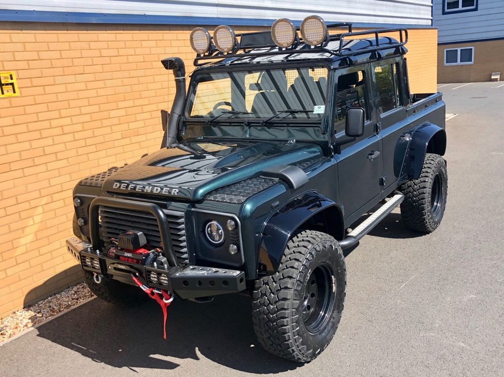 USED 2015 15 LAND ROVER DEFENDER 110 Double cab // 2.2 TD DCB // 4d // 122 BHP // spectre styling // Px swap 
