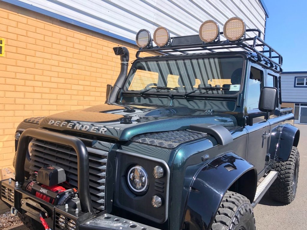 USED 2015 15 LAND ROVER DEFENDER 110 Double cab // 2.2 TD DCB // 4d // 122 BHP // spectre styling // Px swap 