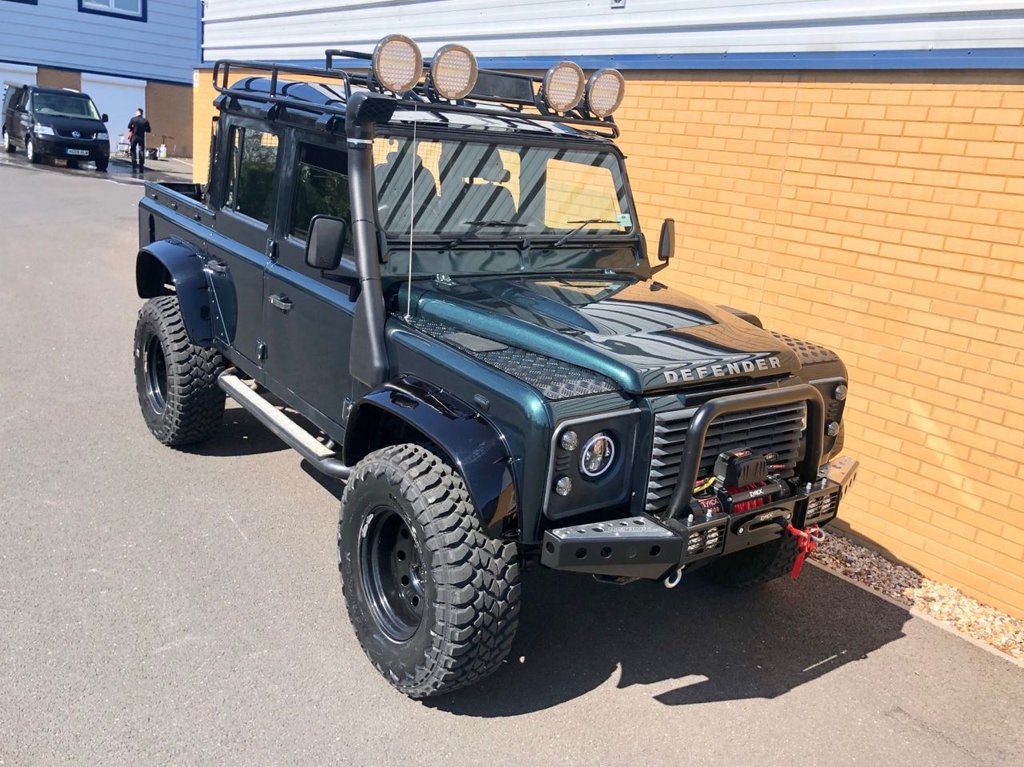USED 2015 15 LAND ROVER DEFENDER 110 Double cab // 2.2 TD DCB // 4d // 122 BHP // spectre styling // Px swap 