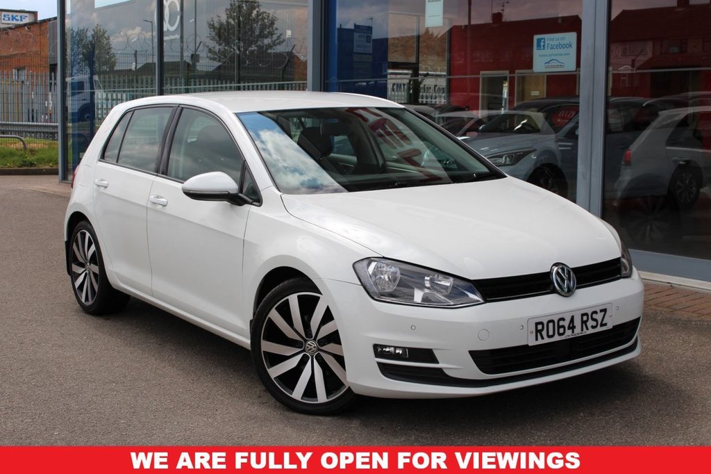 View our VOLKSWAGEN GOLF