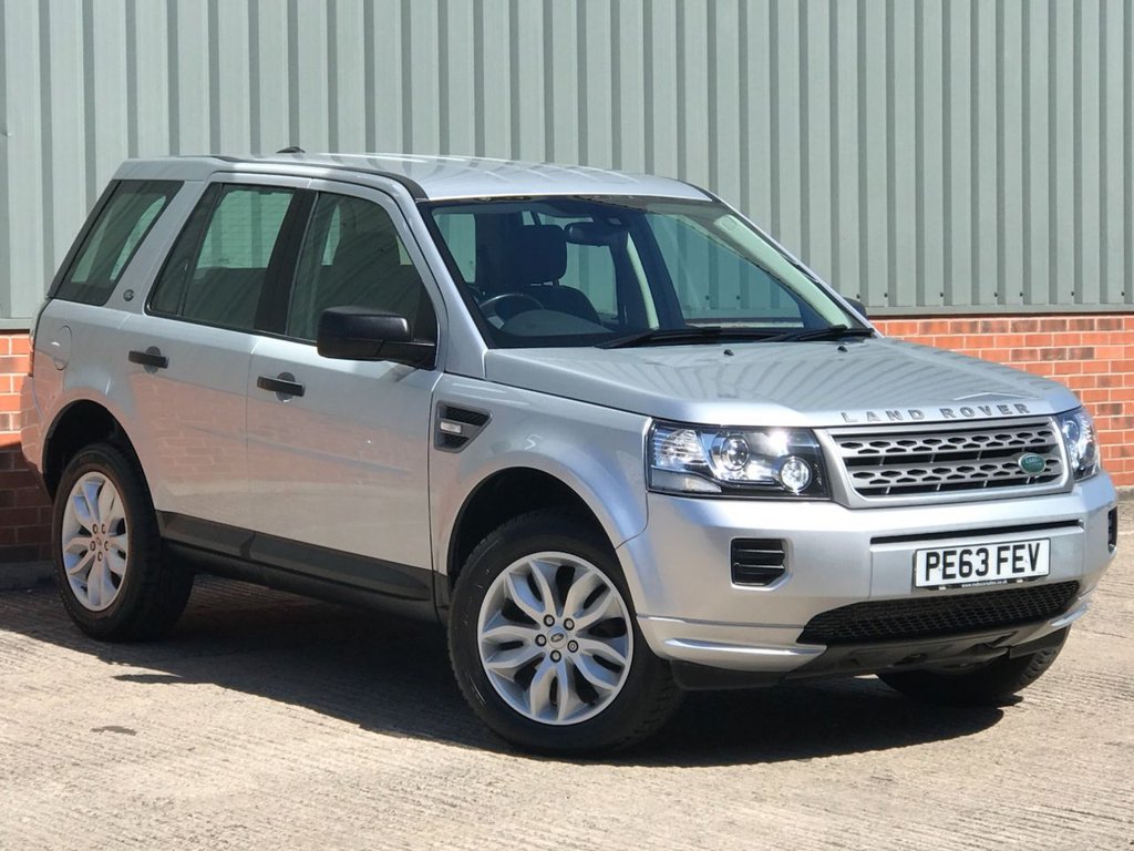 View our LAND ROVER FREELANDER