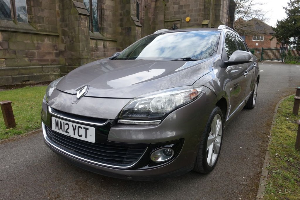 View our RENAULT MEGANE