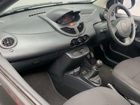 USED 2010 10 RENAULT TWINGO 1.1 DYNAMIQUE 16V 3d 75 BHP 