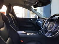 USED 2017 67 VOLVO XC60 2.0 D4 MOMENTUM AWD 5d 188 BHP 