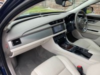 USED 2017 67 JAGUAR XF 2.0 D PRESTIGE 4d 161 BHP LEATHER | 20" ALLOYS | SAT NAV |