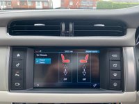 USED 2017 67 JAGUAR XF 2.0 D PRESTIGE 4d 161 BHP LEATHER | 20" ALLOYS | SAT NAV |