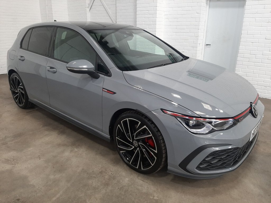 View our VOLKSWAGEN GOLF