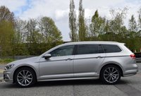 USED 2015 15 VOLKSWAGEN PASSAT 2.0 R LINE TDI BLUEMOTION TECHNOLOGY 5d 148 BHP 50,000 MILES! FULL SERVICE HISTORY! 2 KEYS! NAV! DAB!