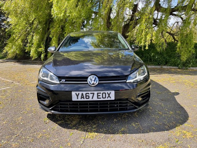 View our VOLKSWAGEN GOLF