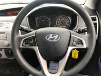 USED 2010 10 HYUNDAI I20 1.2 COMFORT 5d 77 BHP Bright Metallic Paint + Air Con & AUX Input