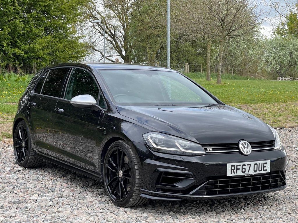 View our VOLKSWAGEN GOLF