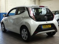 USED 2015 15 TOYOTA AYGO 1.0 VVT-I X-PLAY X-SHIFT 5d 69 BHP &pound;0 ROAD TAX EXCELLENT EXAMPLE LOW MILES