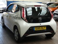 USED 2015 15 TOYOTA AYGO 1.0 VVT-I X-PLAY X-SHIFT 5d 69 BHP &pound;0 ROAD TAX EXCELLENT EXAMPLE LOW MILES