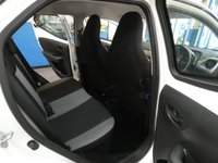 USED 2015 15 TOYOTA AYGO 1.0 VVT-I X-PLAY X-SHIFT 5d 69 BHP &pound;0 ROAD TAX EXCELLENT EXAMPLE LOW MILES