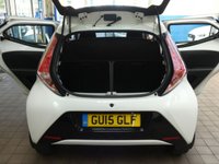 USED 2015 15 TOYOTA AYGO 1.0 VVT-I X-PLAY X-SHIFT 5d 69 BHP &pound;0 ROAD TAX EXCELLENT EXAMPLE LOW MILES