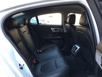 USED 2015 15 JAGUAR XF 2.2 D LUXURY 4d 163 BHP 