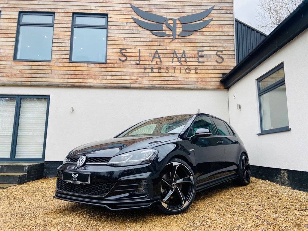 View our VOLKSWAGEN GOLF