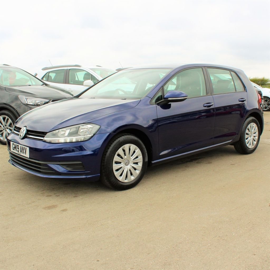 View our VOLKSWAGEN GOLF