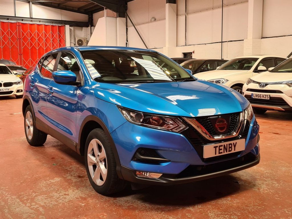View our NISSAN QASHQAI