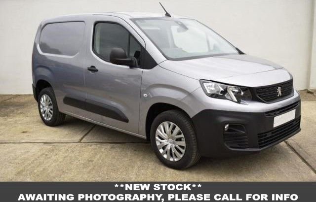 View our PEUGEOT PARTNER