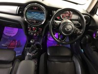 USED 2015 15 MINI HATCH COOPER 1.5 COOPER 3d 134 BHP * NAVIGATION * 16 INCH BLACK ALLOYS * 28,593 MILES ONLY * LEATHER * HEATED FRONT SEATS * CLIMATE CONTROL *