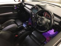 USED 2015 15 MINI HATCH COOPER 1.5 COOPER 3d 134 BHP * NAVIGATION * 16 INCH BLACK ALLOYS * 28,593 MILES ONLY * LEATHER * HEATED FRONT SEATS * CLIMATE CONTROL *