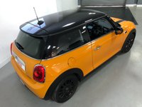 USED 2015 15 MINI HATCH COOPER 1.5 COOPER 3d 134 BHP * NAVIGATION * 16 INCH BLACK ALLOYS * 28,593 MILES ONLY * LEATHER * HEATED FRONT SEATS * CLIMATE CONTROL *