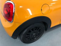 USED 2015 15 MINI HATCH COOPER 1.5 COOPER 3d 134 BHP * NAVIGATION * 16 INCH BLACK ALLOYS * 28,593 MILES ONLY * LEATHER * HEATED FRONT SEATS * CLIMATE CONTROL *