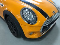 USED 2015 15 MINI HATCH COOPER 1.5 COOPER 3d 134 BHP * NAVIGATION * 16 INCH BLACK ALLOYS * 28,593 MILES ONLY * LEATHER * HEATED FRONT SEATS * CLIMATE CONTROL *