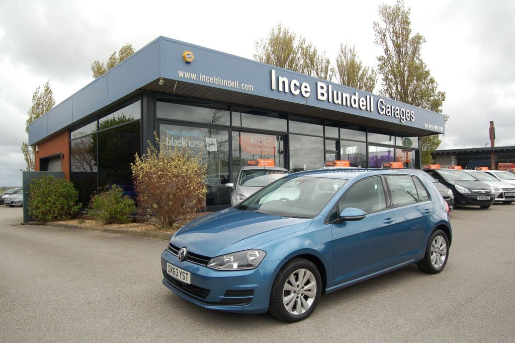 View our VOLKSWAGEN GOLF