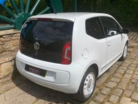 USED 2012 62 VOLKSWAGEN UP 1.0 UP WHITE 3d 74 BHP IDEAL 1ST CAR - &pound;30 PER YEAR TAX - LOW INSURANCE GROUP - LIMITED EDITION - SATELLITE NAVIGATION - BLACK LEATHER LOOK INTERIOR - AIR CON - 1 FORMER KEEPER ONLY 42,469 MILES