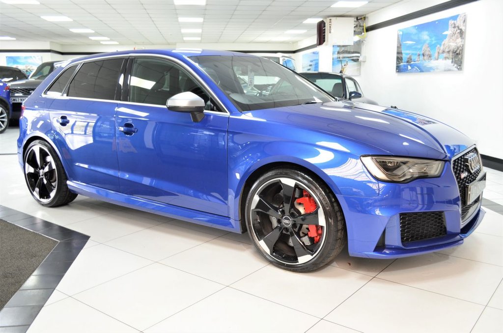 View our AUDI RS3
