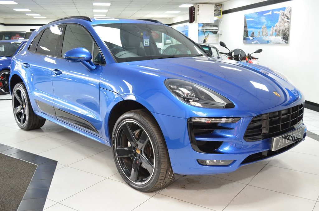 View our PORSCHE MACAN