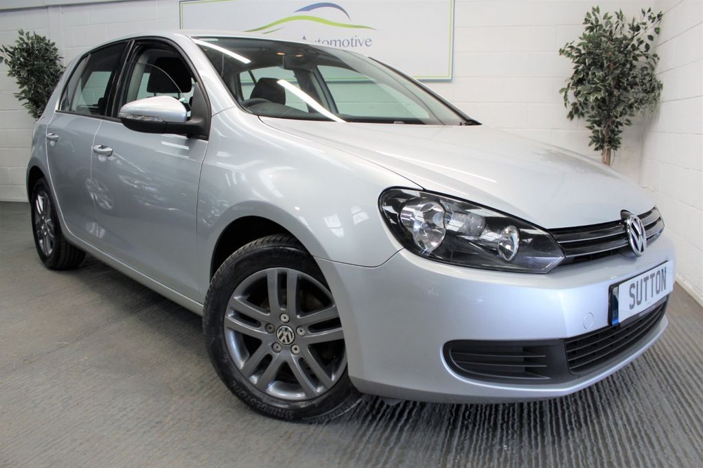 View our VOLKSWAGEN GOLF