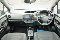 USED 2017 67 TOYOTA YARIS 1.5 VVT-I ICON TECH 5d 73 BHP ** RAC BUYSURE INSPECTED **