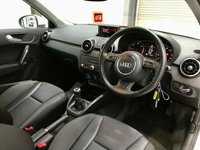 USED 2011 11 AUDI A1 1.6 TDI SPORT 3d 103 BHP Sport-B-Tooth-Media Streaming