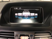 USED 2016 16 MERCEDES-BENZ E-CLASS 2.1 E220 BLUETEC AMG LINE 2d 174 BHP * CLIMATE * 18 INCH ALLOYS * MOT DEC 2021 * 55K MILES ONLY * PARKING SENSORS * NAVIGATION *