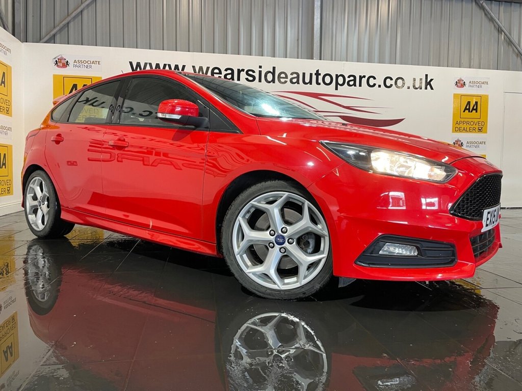 View our FORD FOCUS