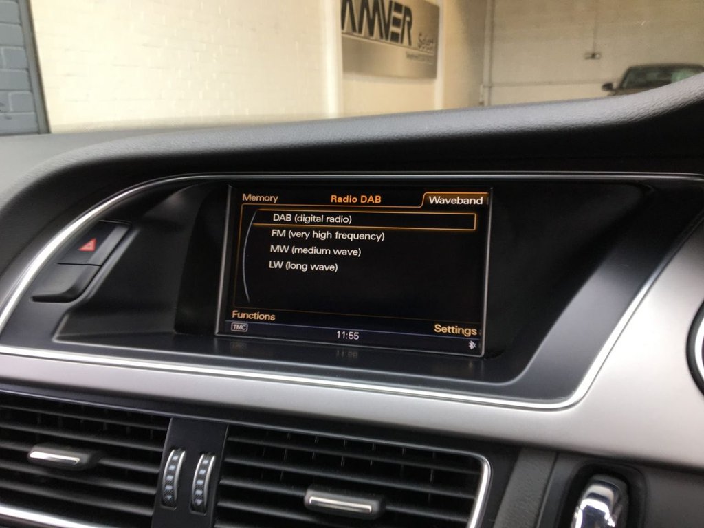 USED 2014 14 AUDI A4 2.0 TDI S LINE START/STOP 4d 148 BHP 