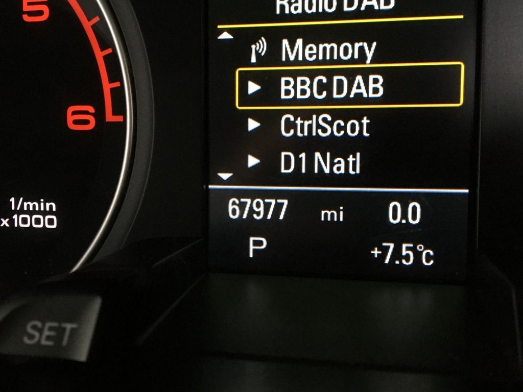 USED 2014 14 AUDI A4 2.0 TDI S LINE START/STOP 4d 148 BHP 