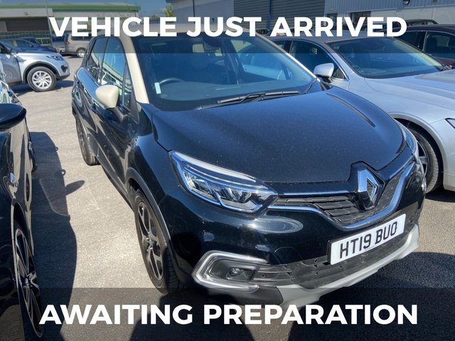 View our RENAULT CAPTUR